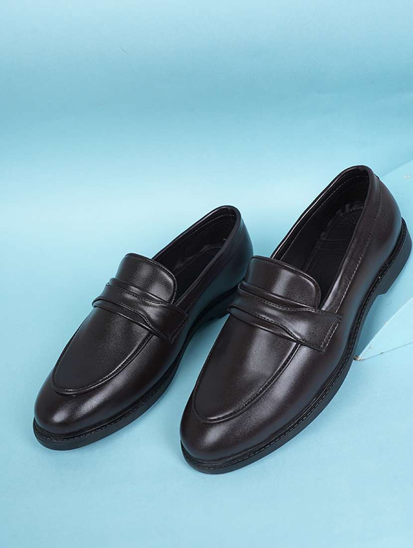 men brown slip on loafer