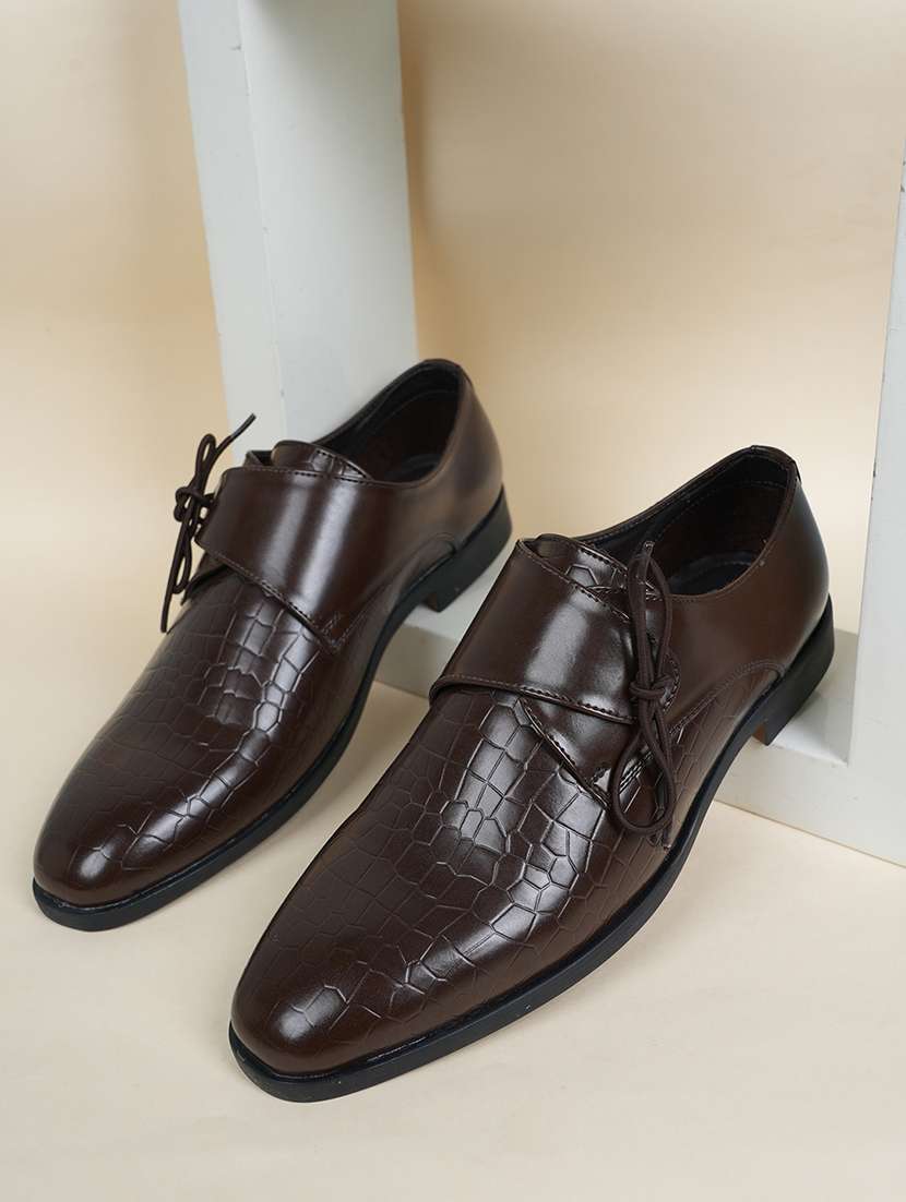 men textured lace up monk strap