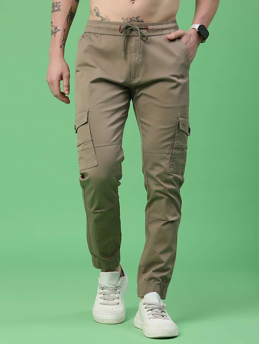 men solid mid rise regular fit jogger