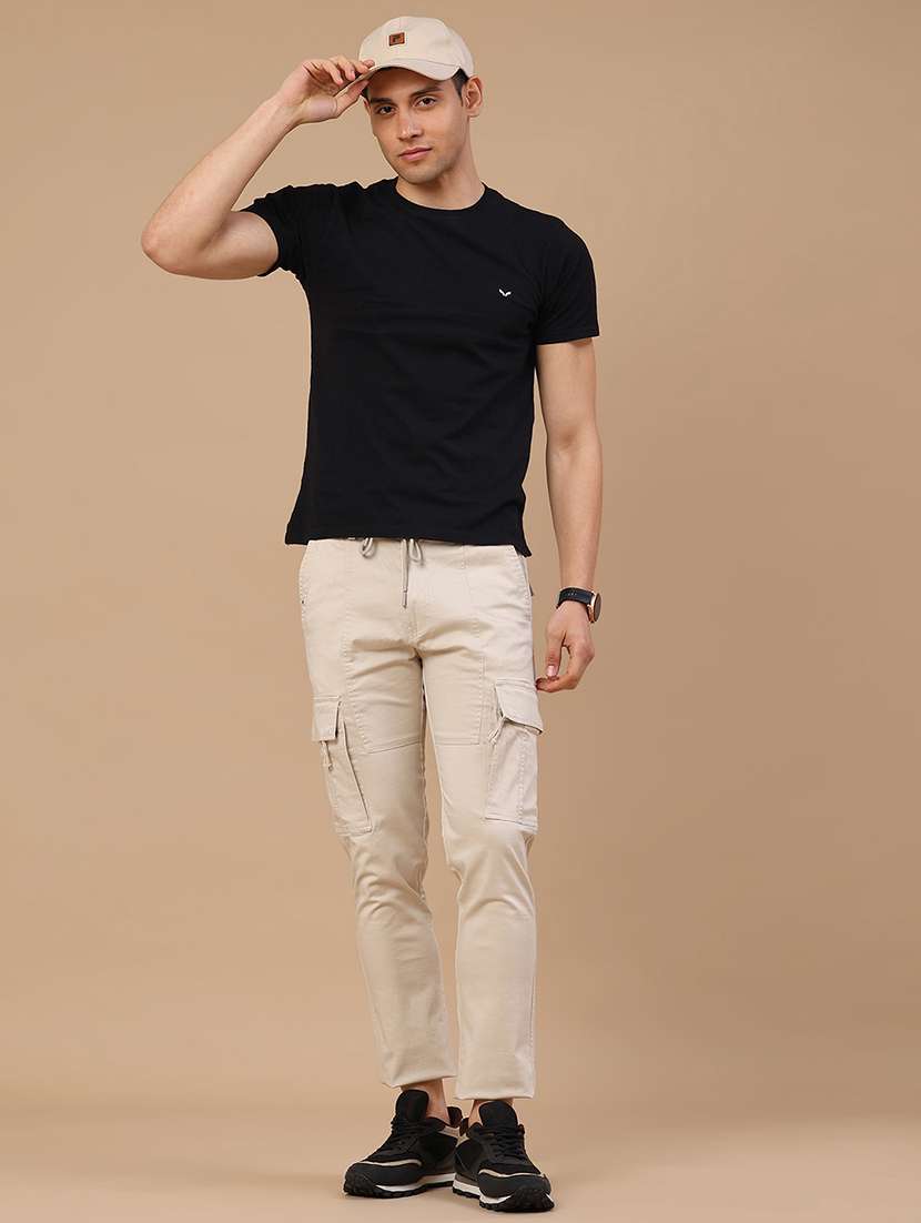 men solid mid rise regular fit cargo  - 22341738 -  Standard Image - 5