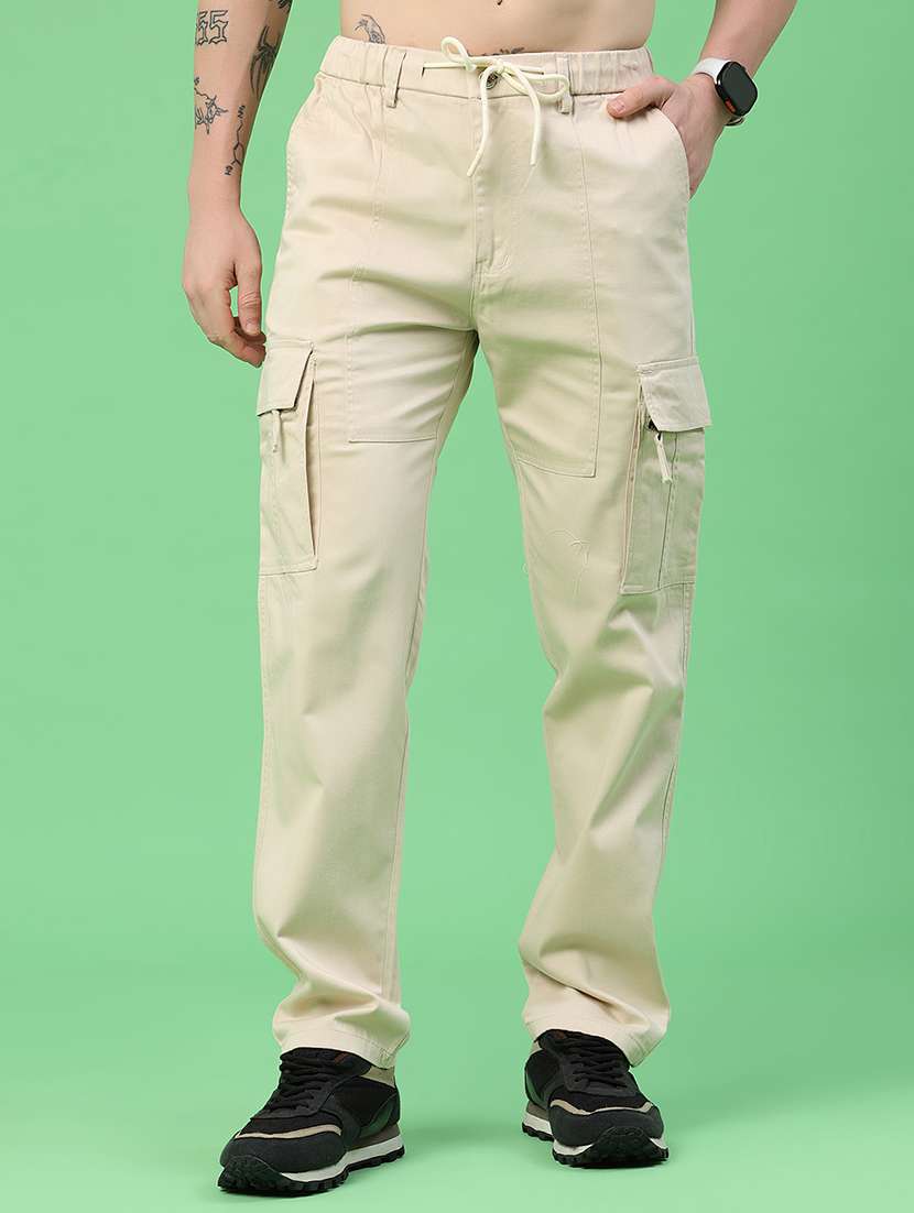 men solid mid rise regular fit cargo 