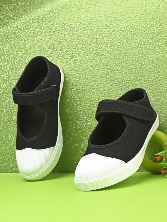 women solid mary jane casual shoe