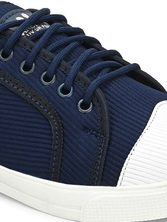 women solid lace-up sneaker - 22341997 -  Standard Image - 5