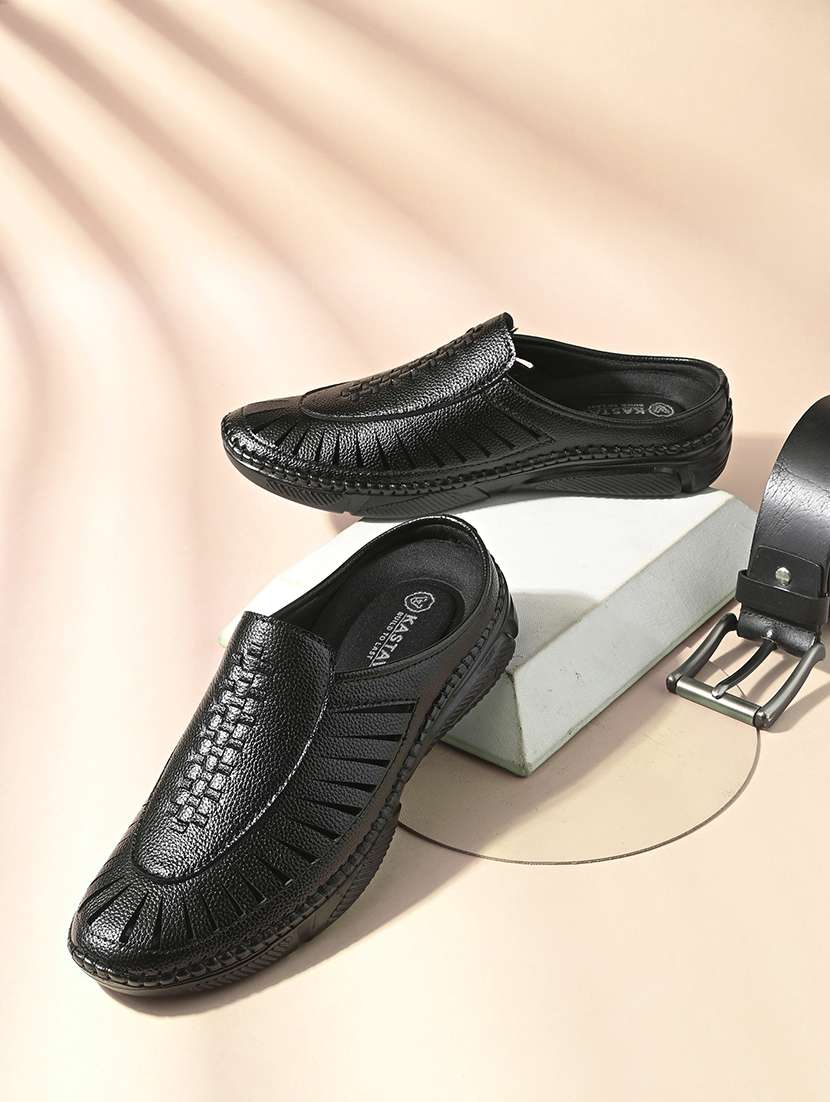 men textured slip on sandal