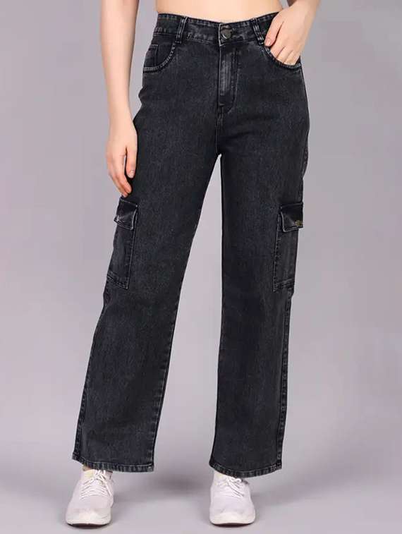 women solid mid rise denim cargo