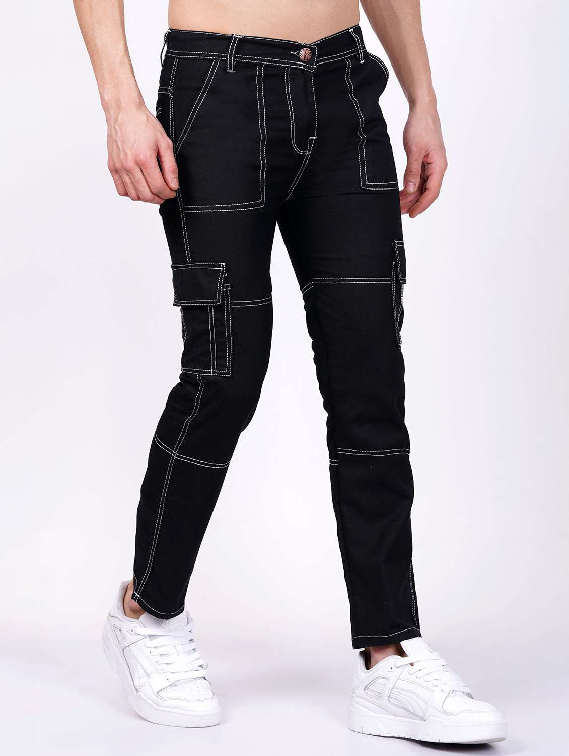 men solid mid rise regular fit cargo 