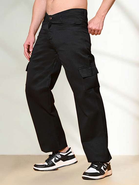 men solid mid rise relaxed fit cargo