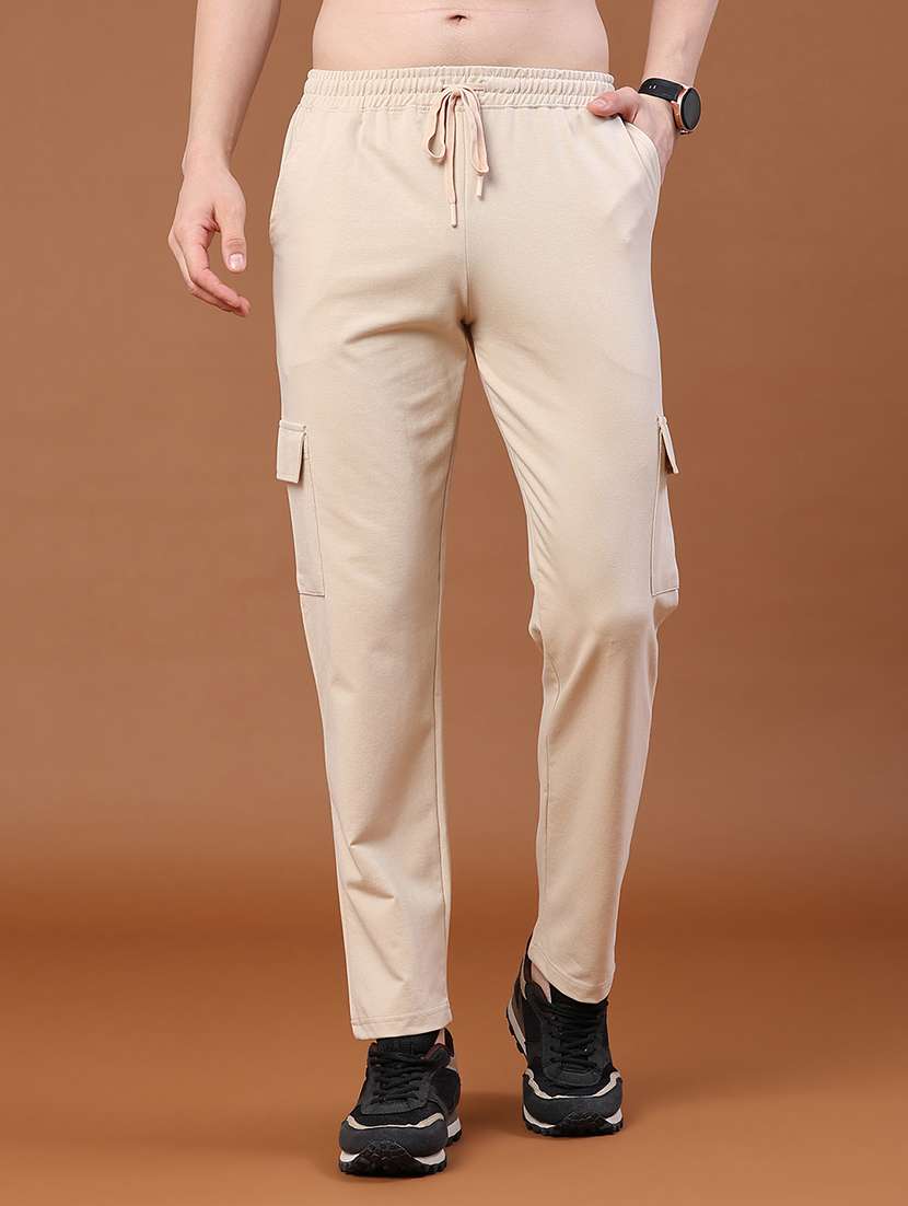 men solid mid rise cargo pant