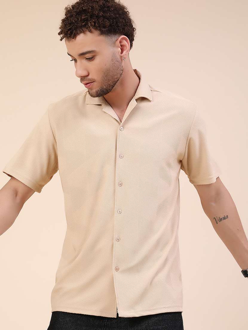 men self design short sleeve regular fit casual shirt