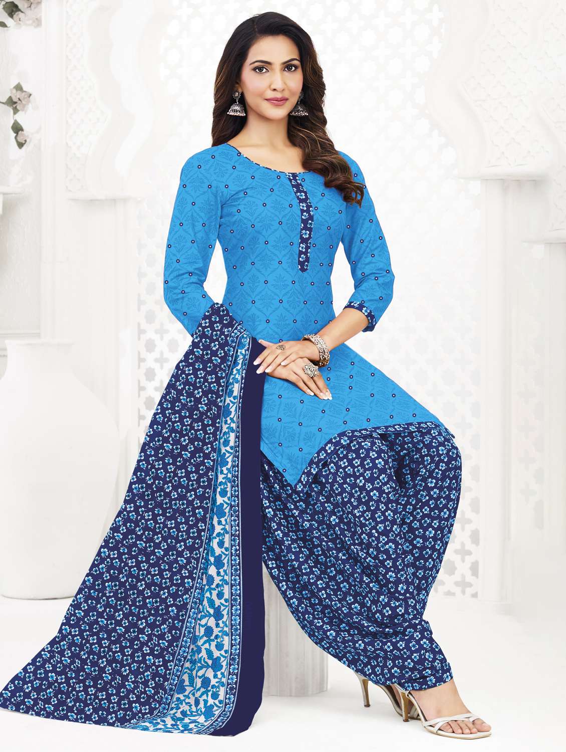women printed three quarter sleeve kurta patiala with dupatta set