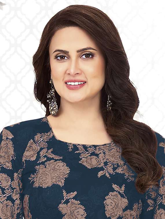 women printed three quarter sleeve kurta patiala with dupatta set - 22345752 -  Standard Image - 3