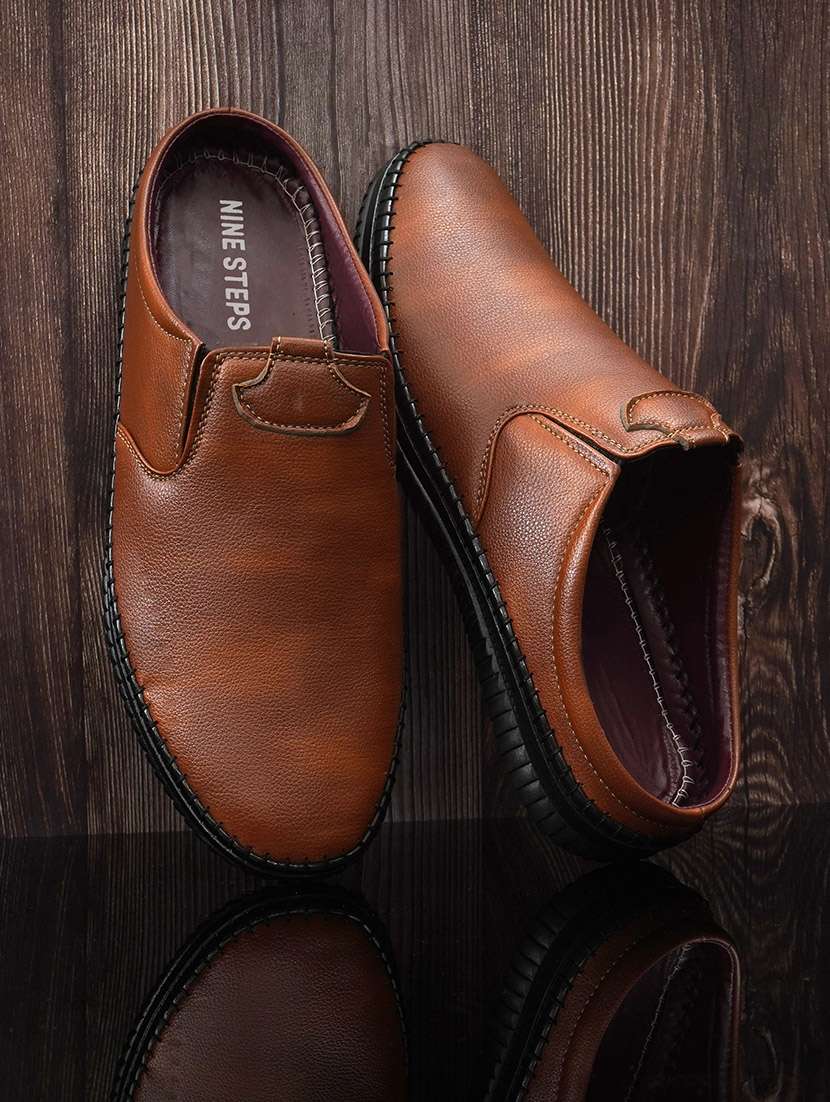 men solid slip on mule