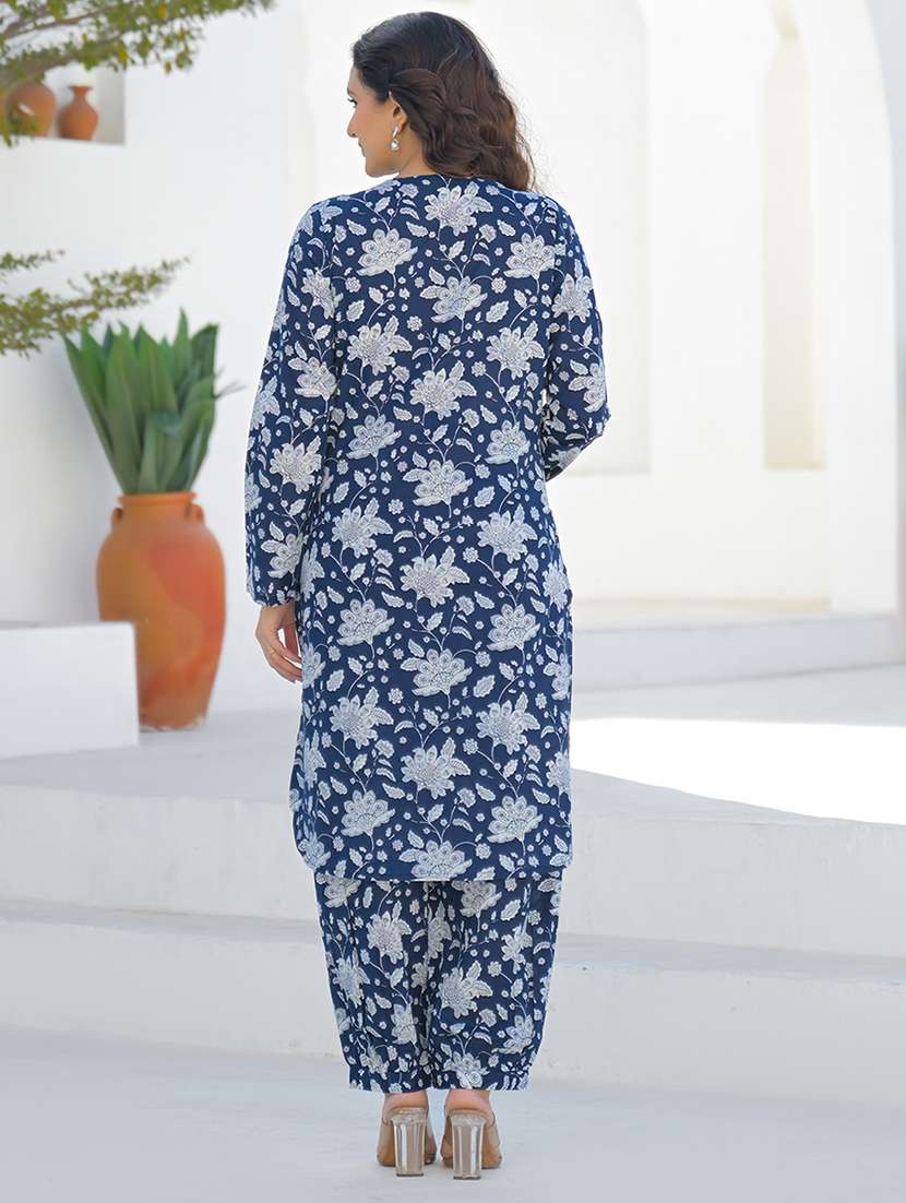 women floral long sleeve kurta salwar set - 22345783 -  Standard Image - 3