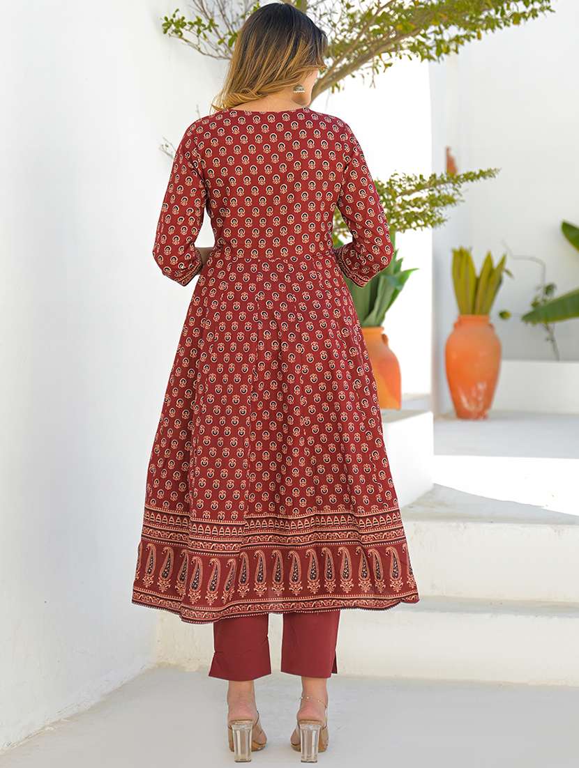 Women Printed Three Quarter Sleeve Kurta Pant With Dupatta Set - 22345786 -  Standard Image - 3