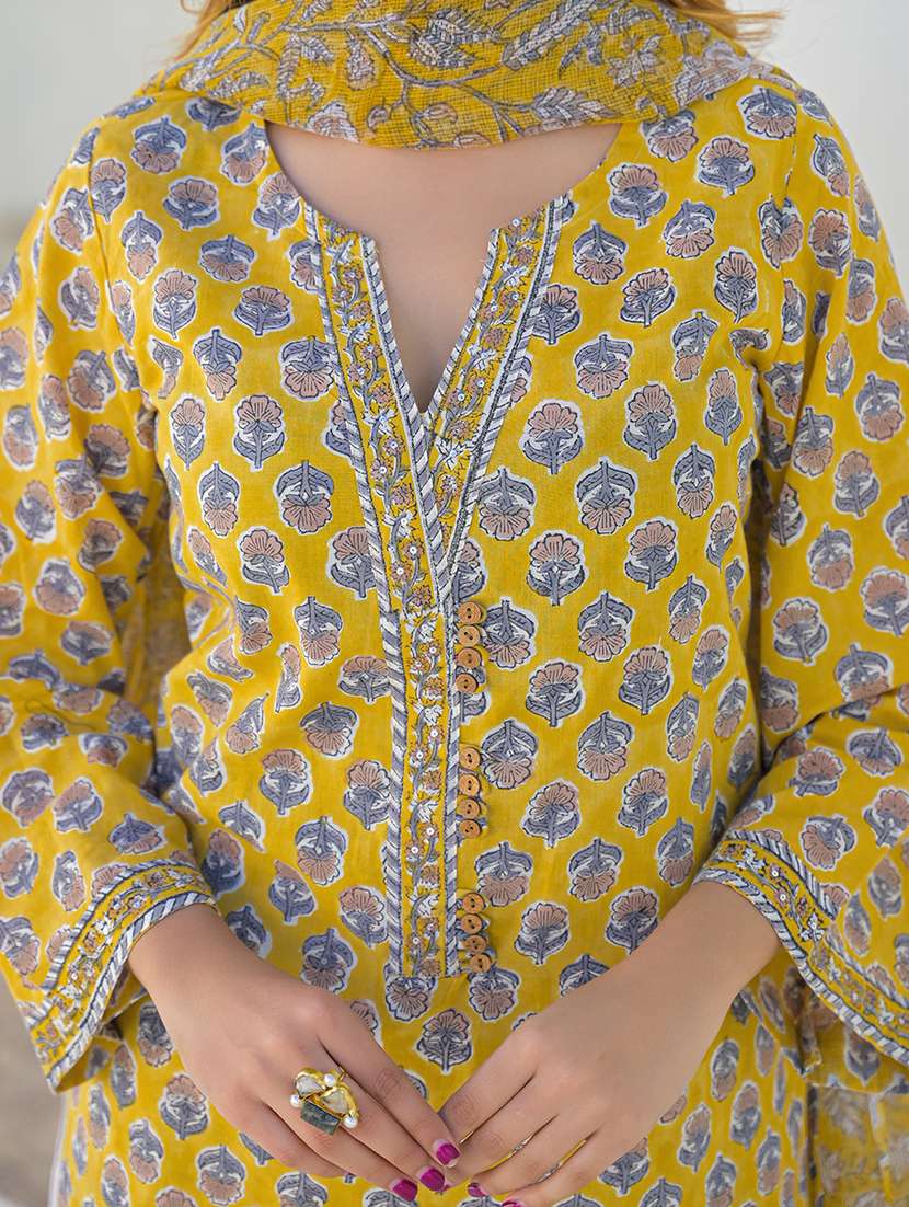 women printed three quarter sleeve kurta salwar with dupatta set - 22345792 -  Standard Image - 5