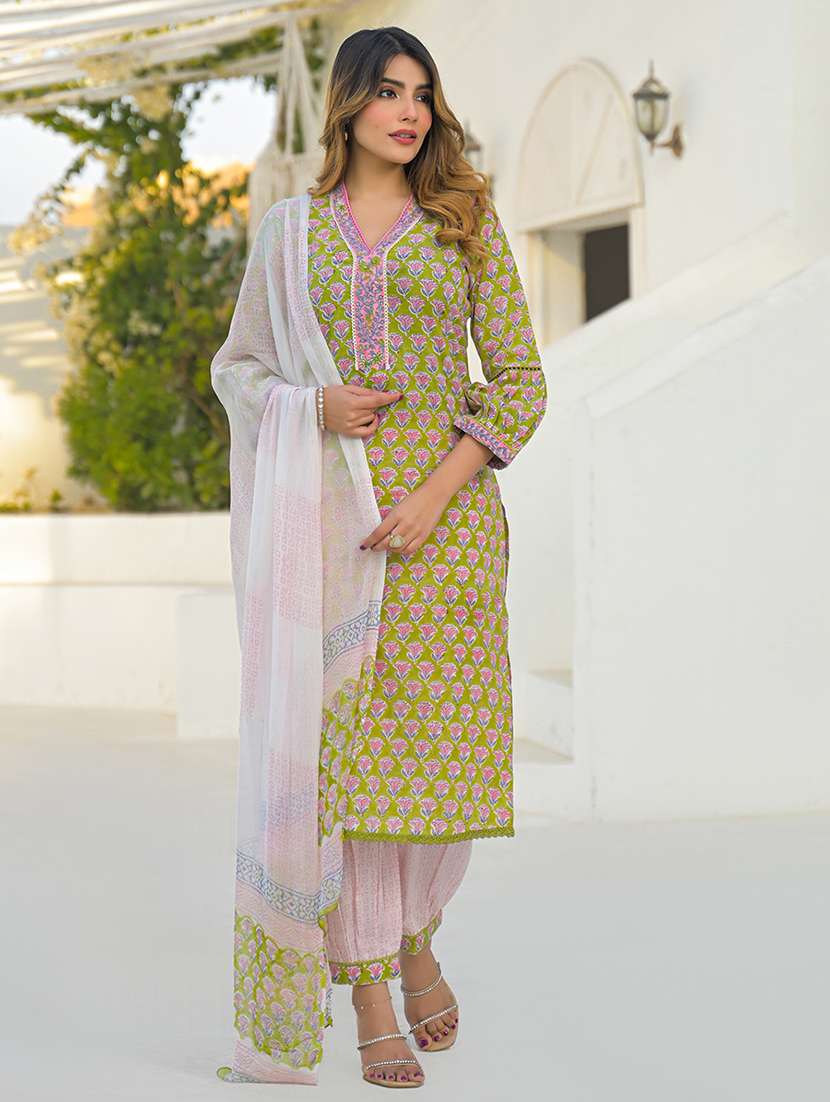 women printed three quarter sleeve kurta salwar with dupatta set - 22345793 -  Standard Image - 3