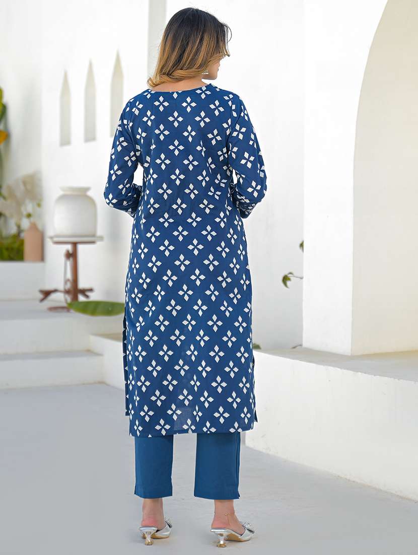 women printed three quarter sleeve kurta pant with dupatta set - 22345797 -  Standard Image - 3