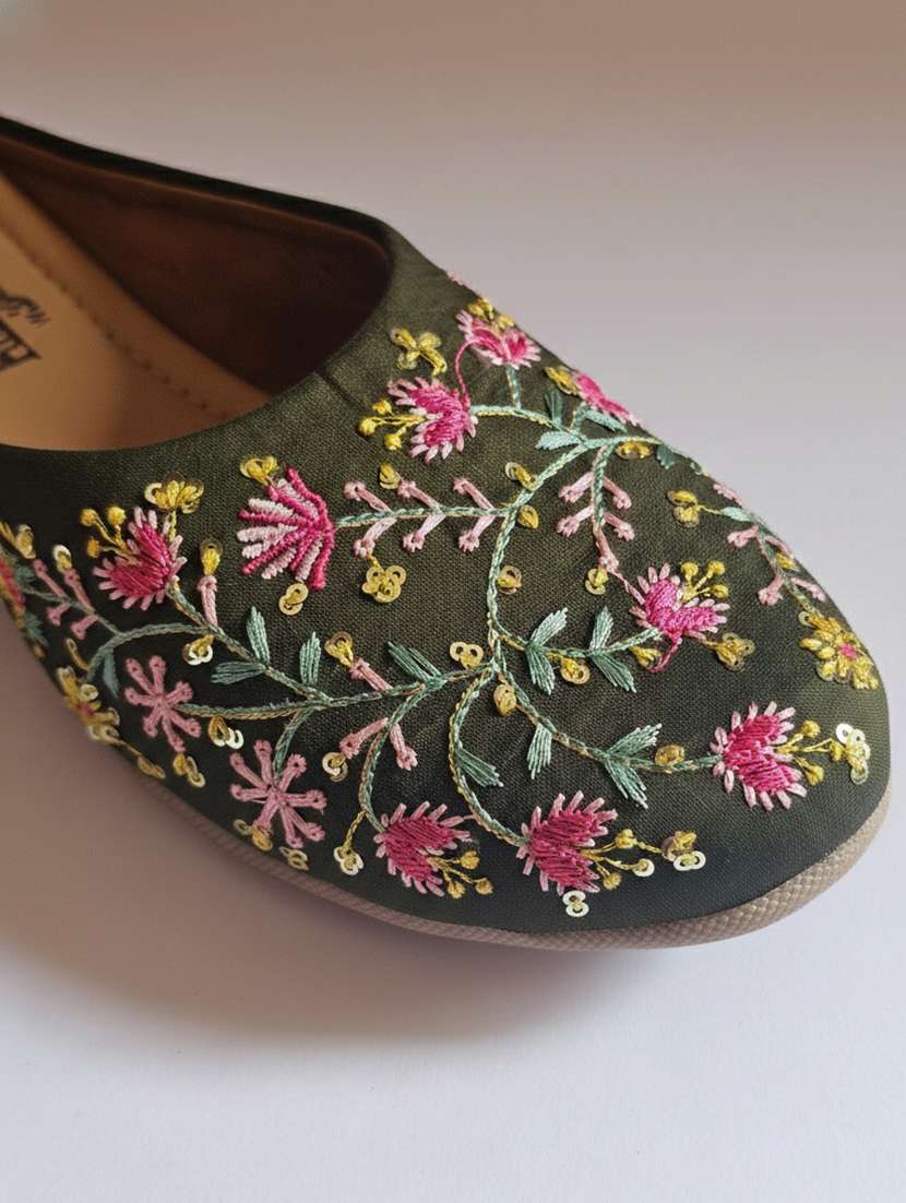 women embroidered slip on flat mules - 22345799 -  Standard Image - 5