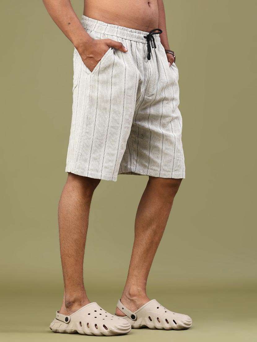 men striped mid rise regular fit bermuda shorts