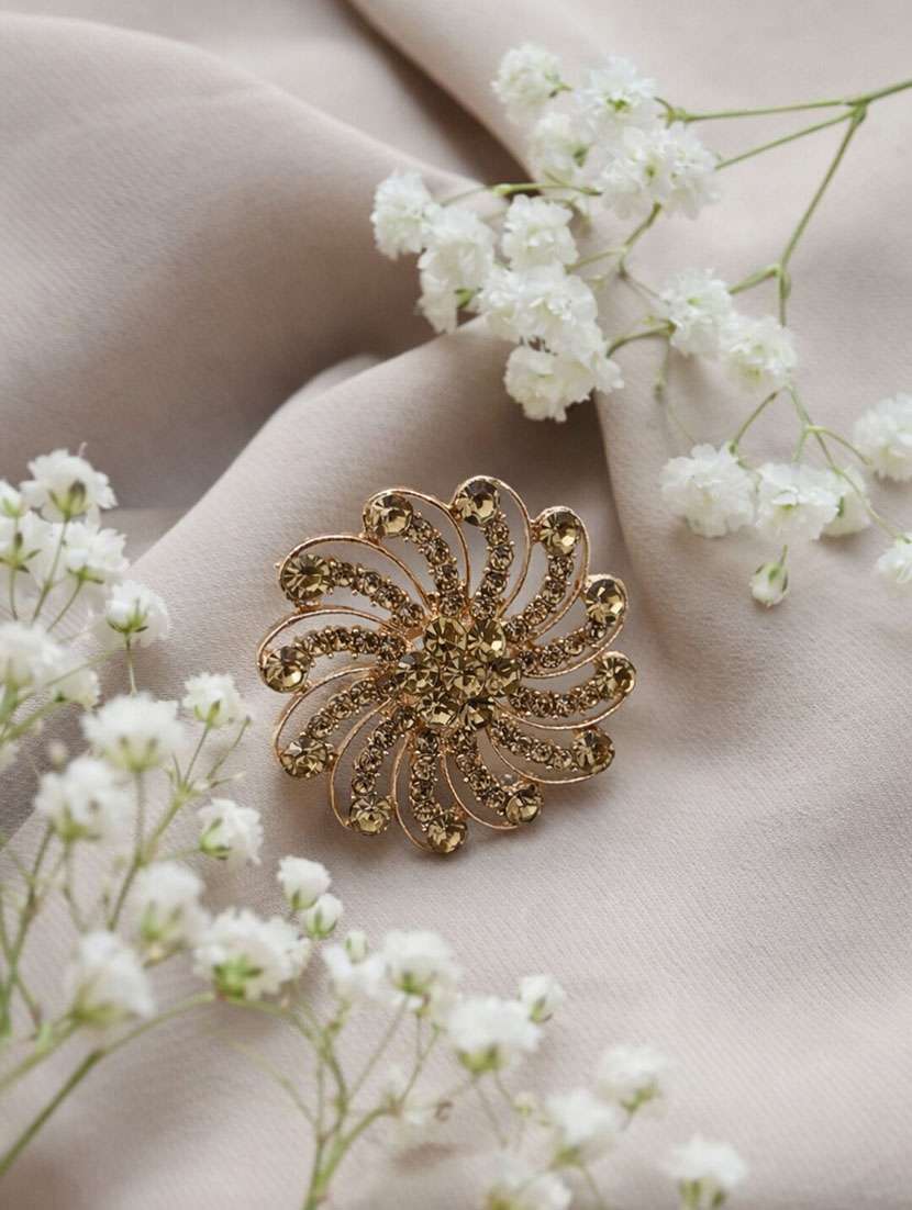 elegant gold-tone floral crystal ring