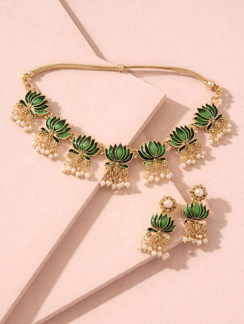 elegant green lotus pearl necklace set with matching earrings