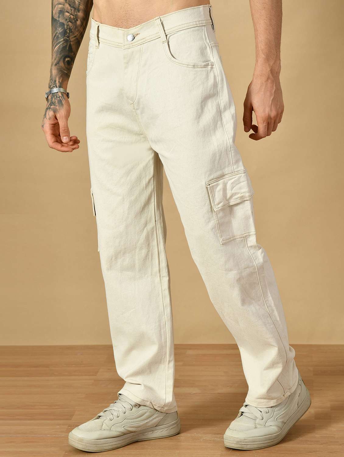 men solid mid rise denim cargo