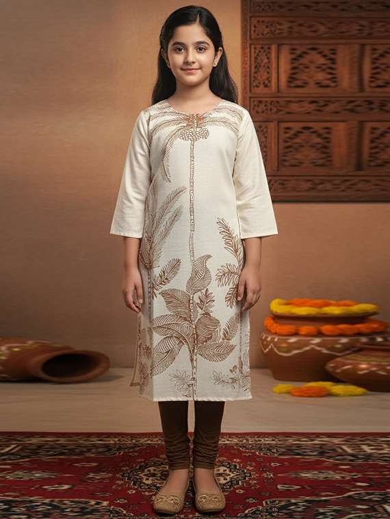 women printed three quarter sleeve straight kurta
