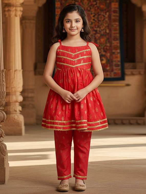 girls printed sleeveless kurta and pant set