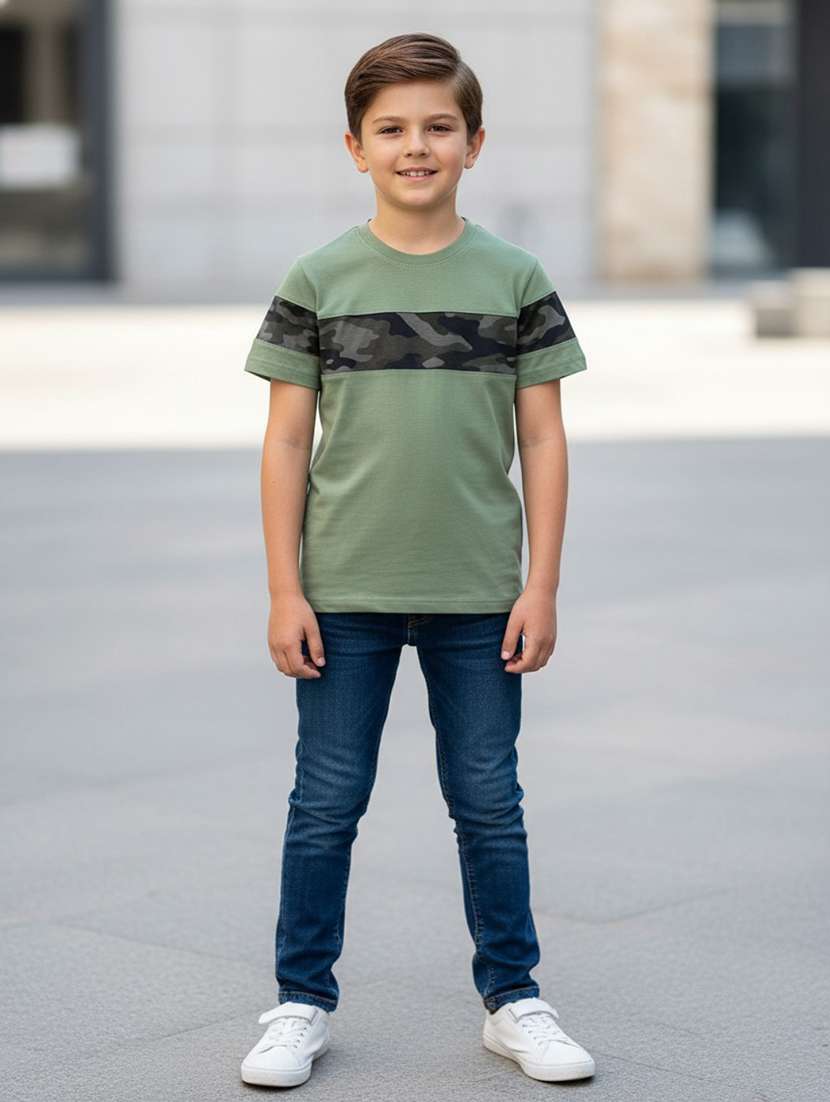boys chest printed round neck t-shirt