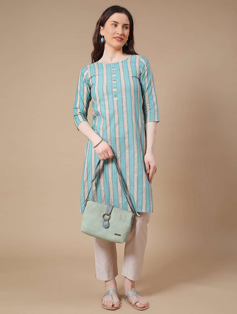 women green cotton straight kurta - 22354001 -  Standard Image - 5