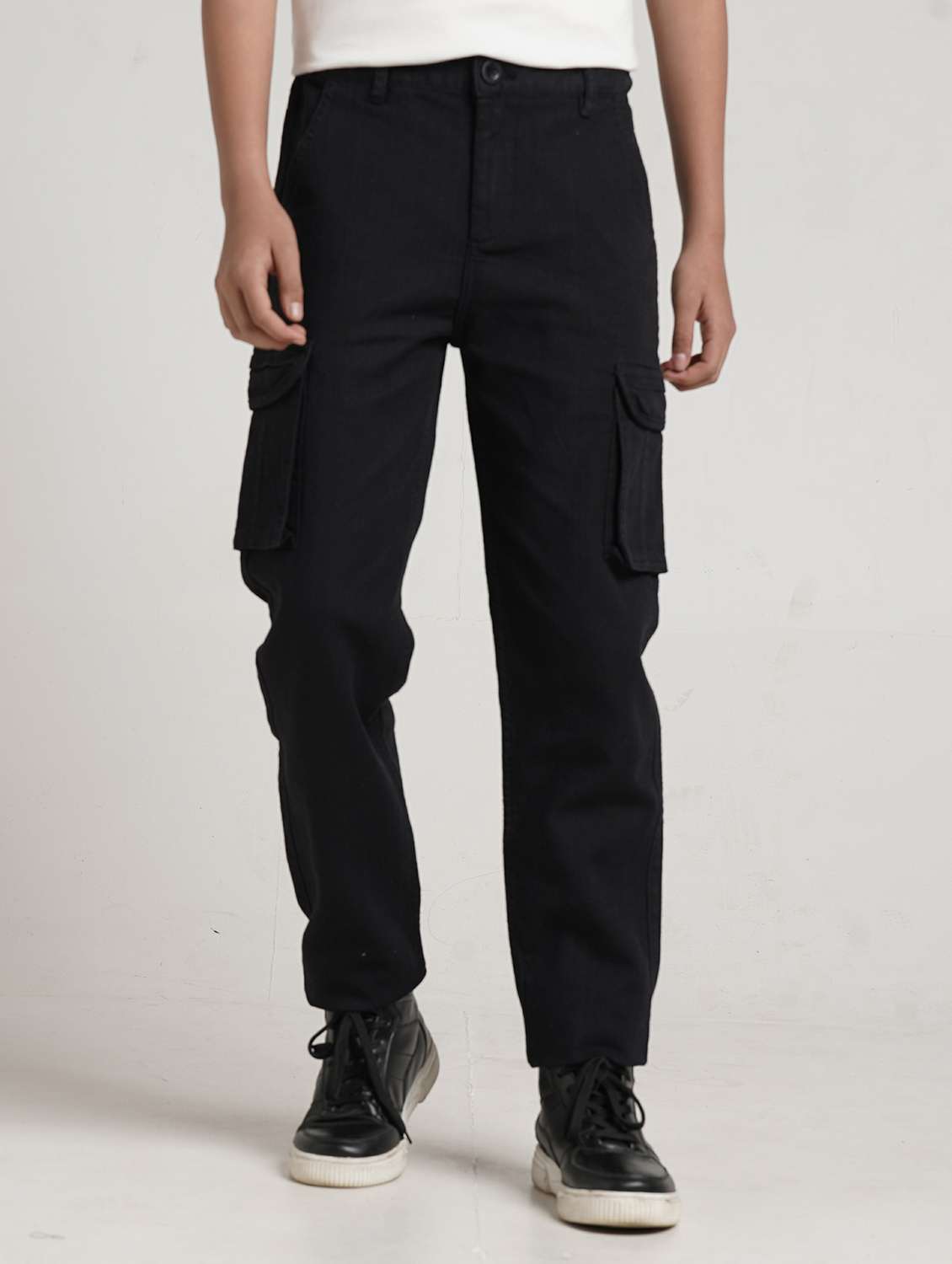 boys solid mid rise relaxed fit cargo