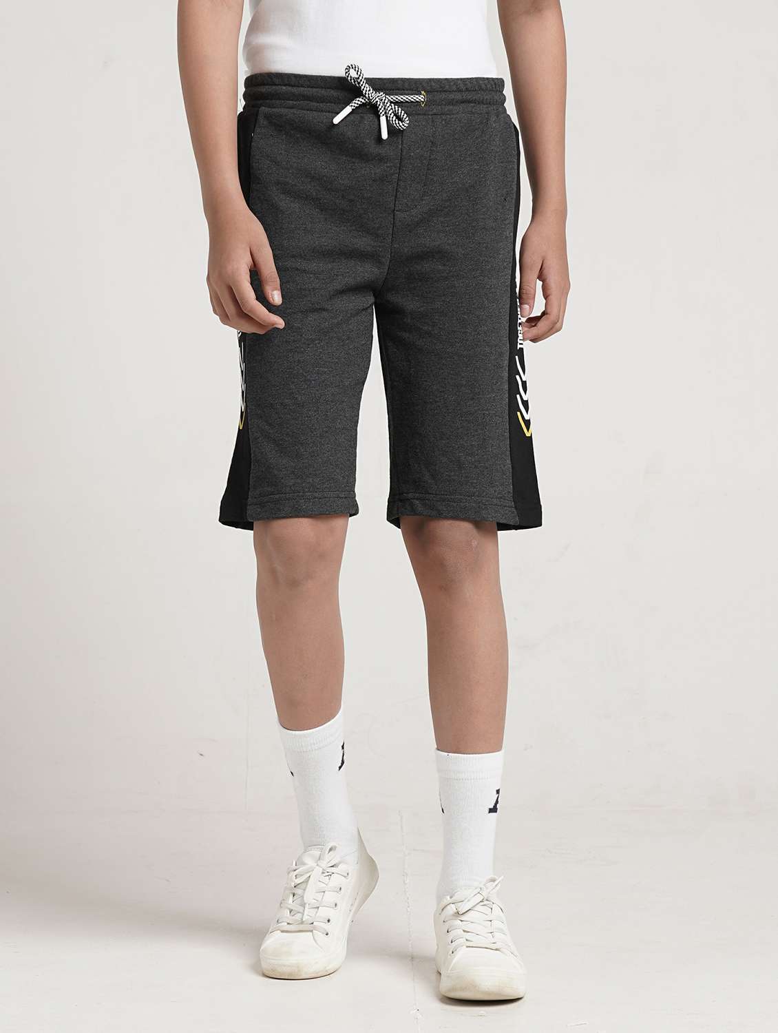 boys tapered mid rise shorts 