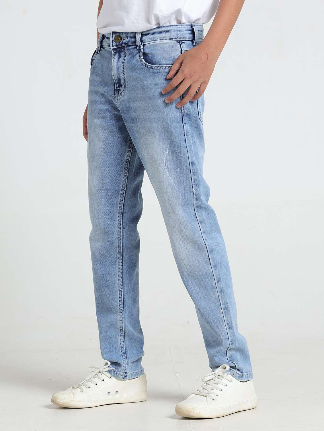 boys solid mid rise relaxed fit jeans
