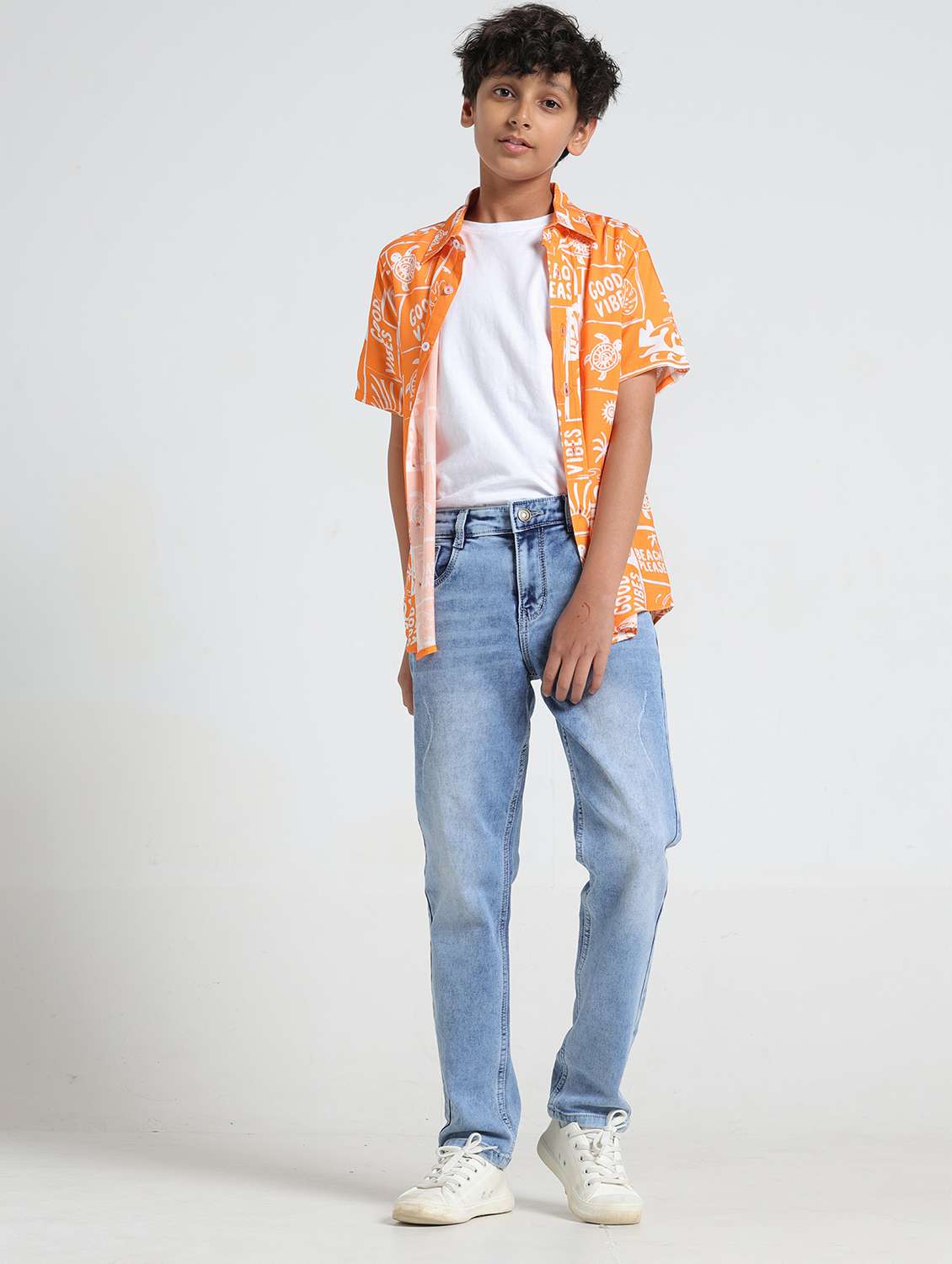 boys solid mid rise relaxed fit jeans - 22354300 -  Standard Image - 3