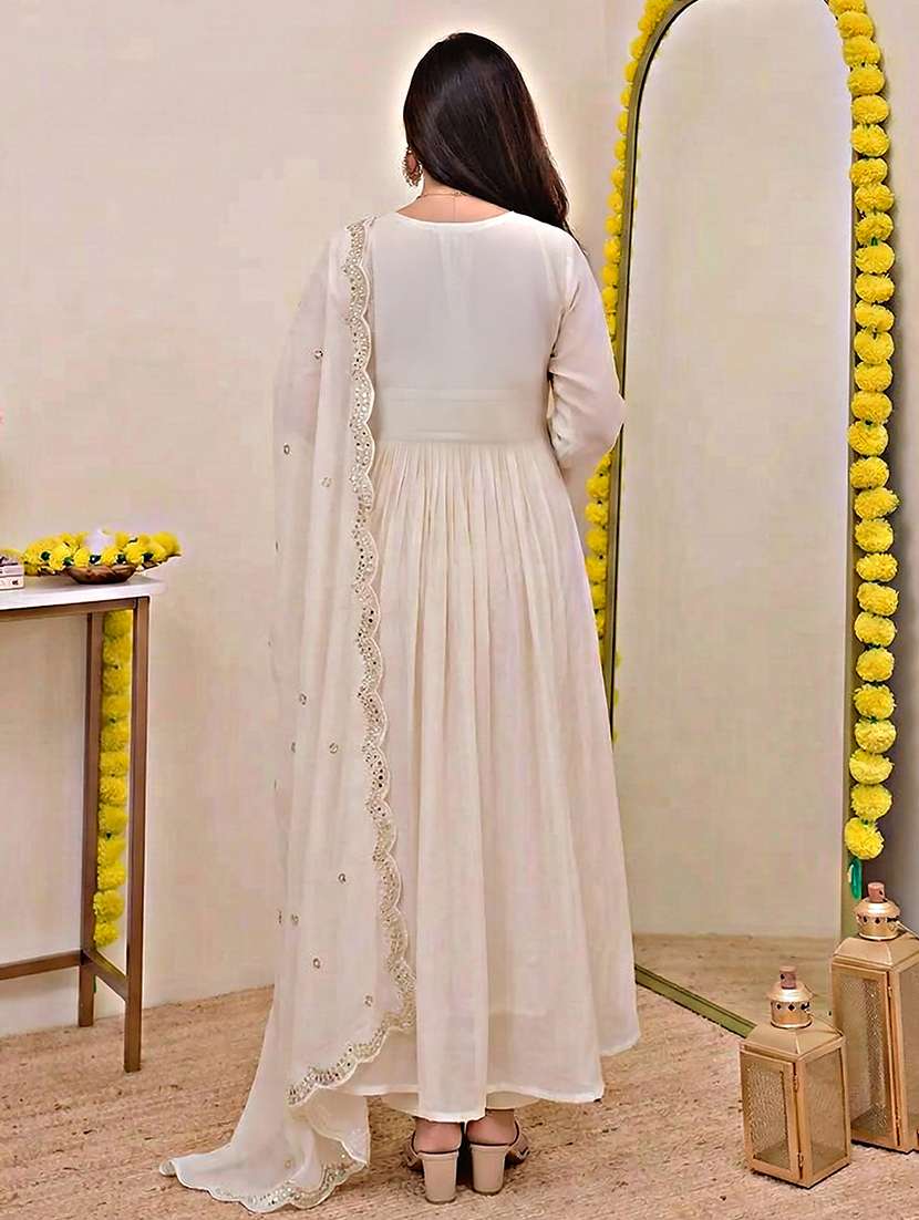 women solid with work three quarter sleeve kurta pant with dupatta set - 22354318 -  Standard Image - 3