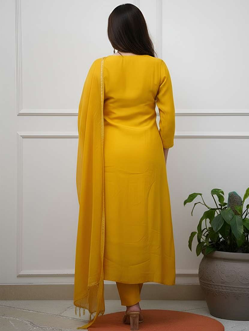 women solid with work three quarter sleeve kurta pant with dupatta set - 22354332 -  Standard Image - 3