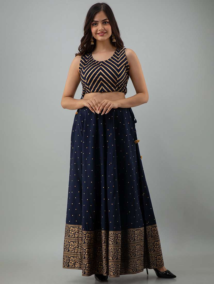 women printed skirt top with shrug set  - 22354523 -  Standard Image - 3