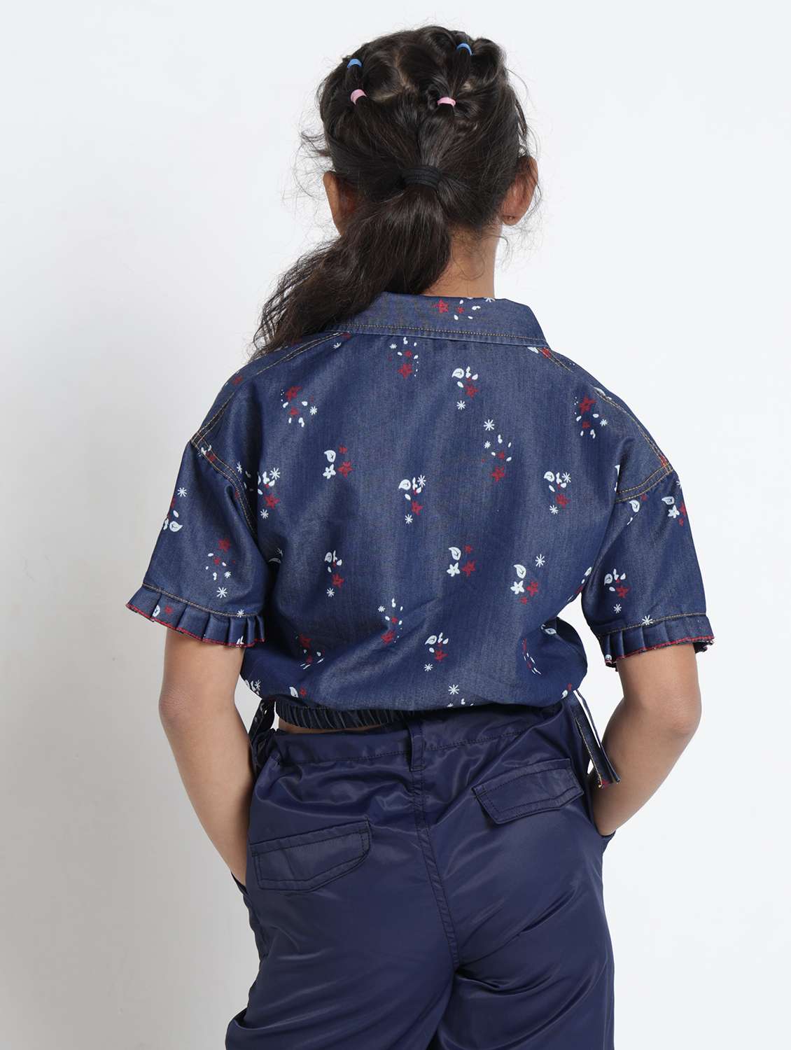 girls printed collared short sleeve crop top - 22356445 -  Standard Image - 3
