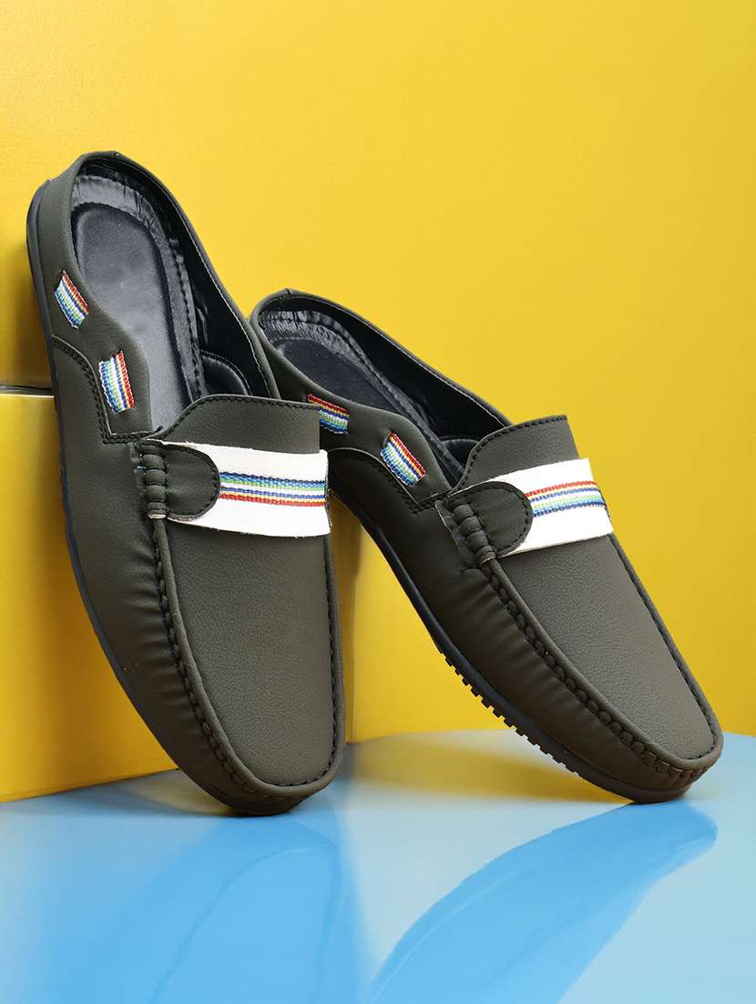 men solid slip on loafer