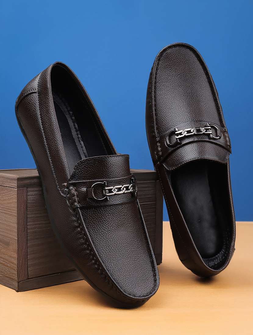 men solid slip on horsebit loafer