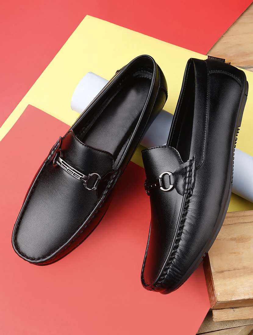 men solid slip on horsebit loafer