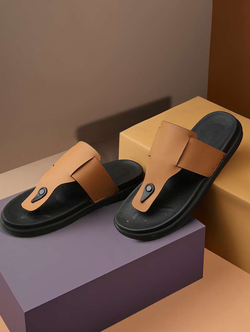 men solid toe seperator sandal