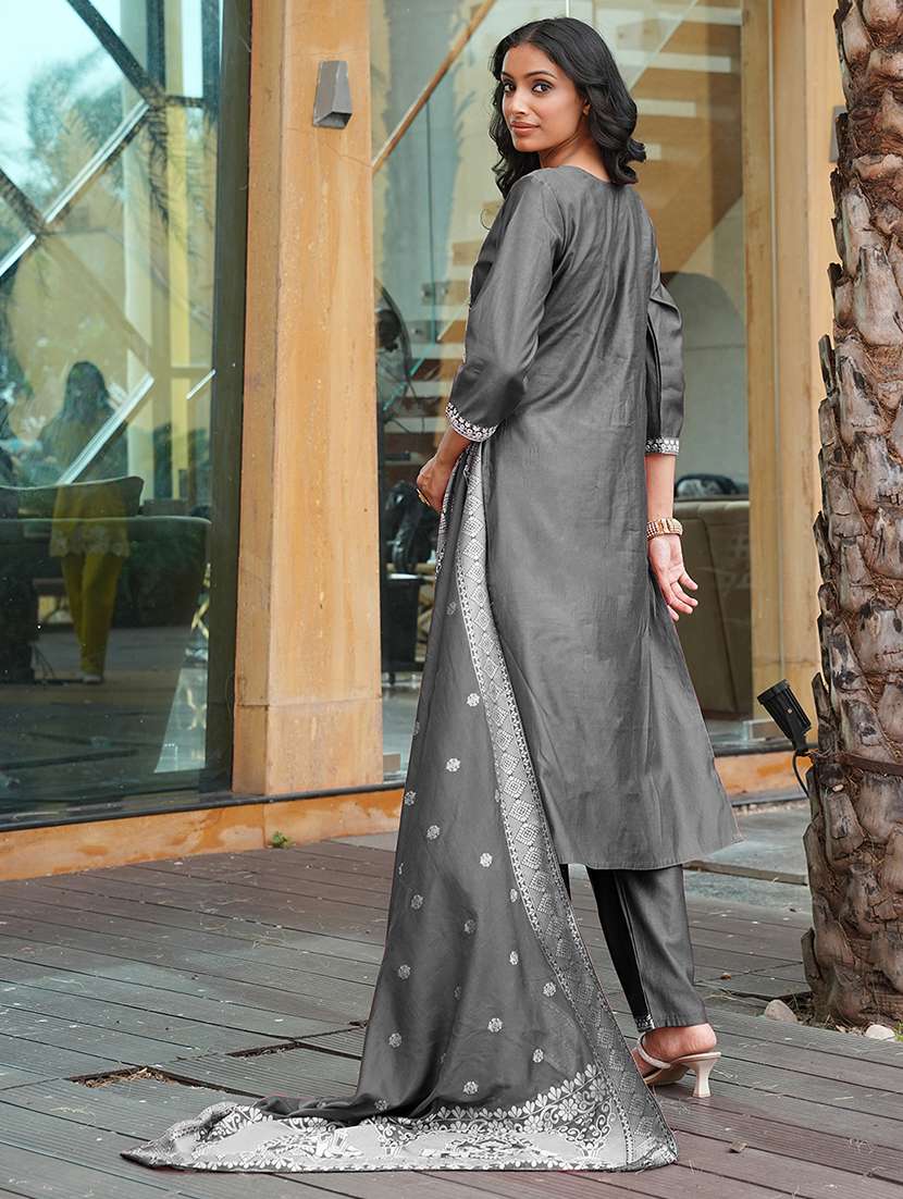 women solid with work three quarter sleeve kurta pant with dupatta set - 22357030 -  Standard Image - 3