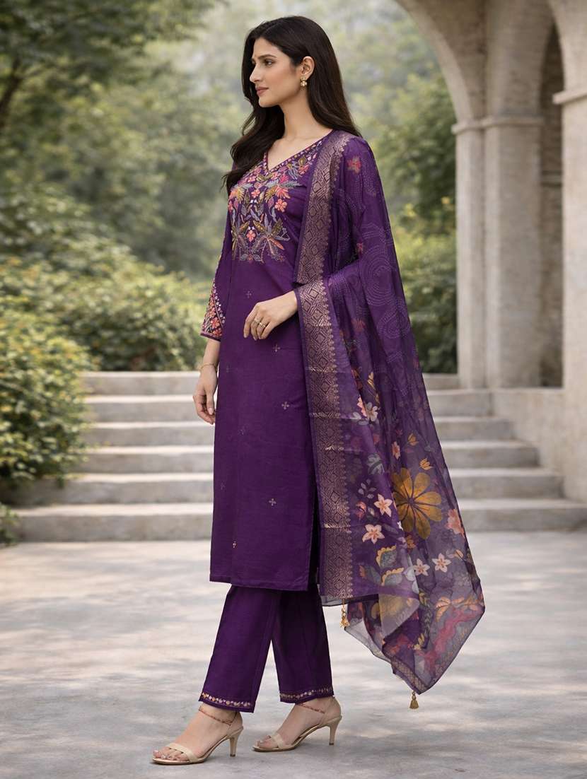 women solid with work three quarter sleeve kurta pant with dupatta set