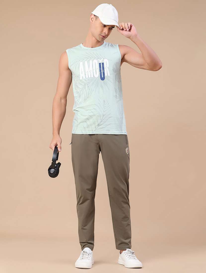 men printed sleeveless vest - 22357095 -  Standard Image - 5