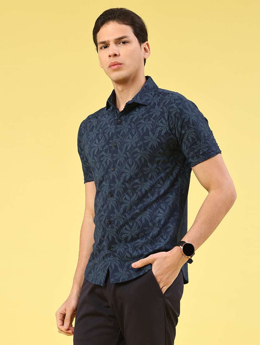 men printed short sleeve slim fit casual shirt - 22357189 -  Standard Image - 3