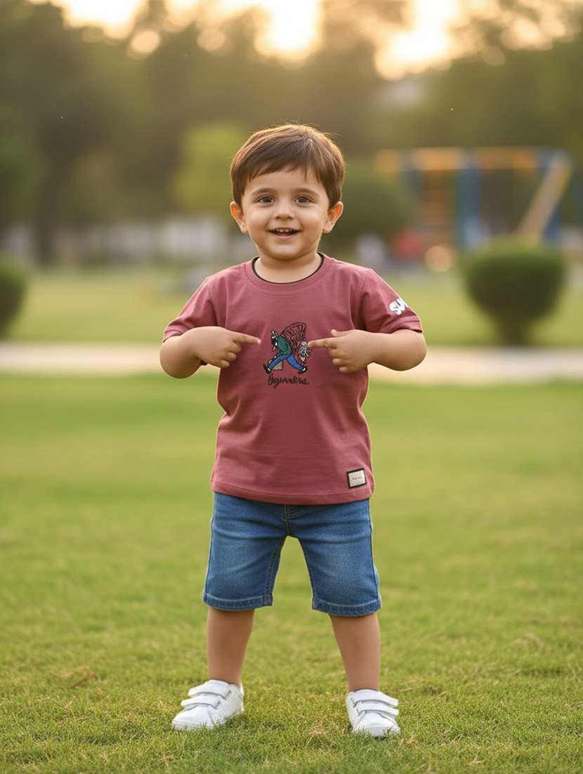 maroon cotton front print tee