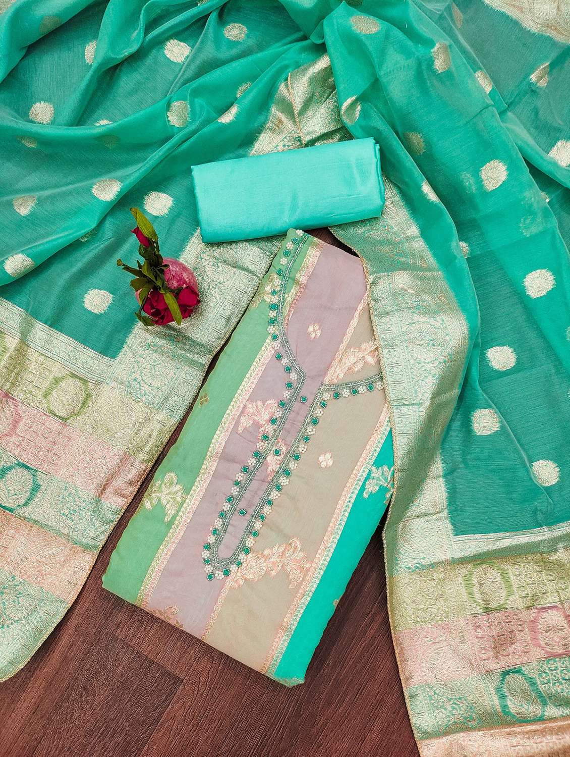 women self design unstitched suit set