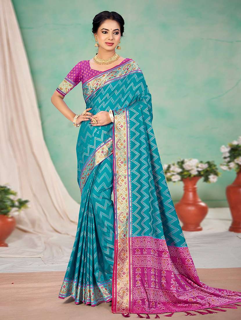 women self design patola saree with blouse