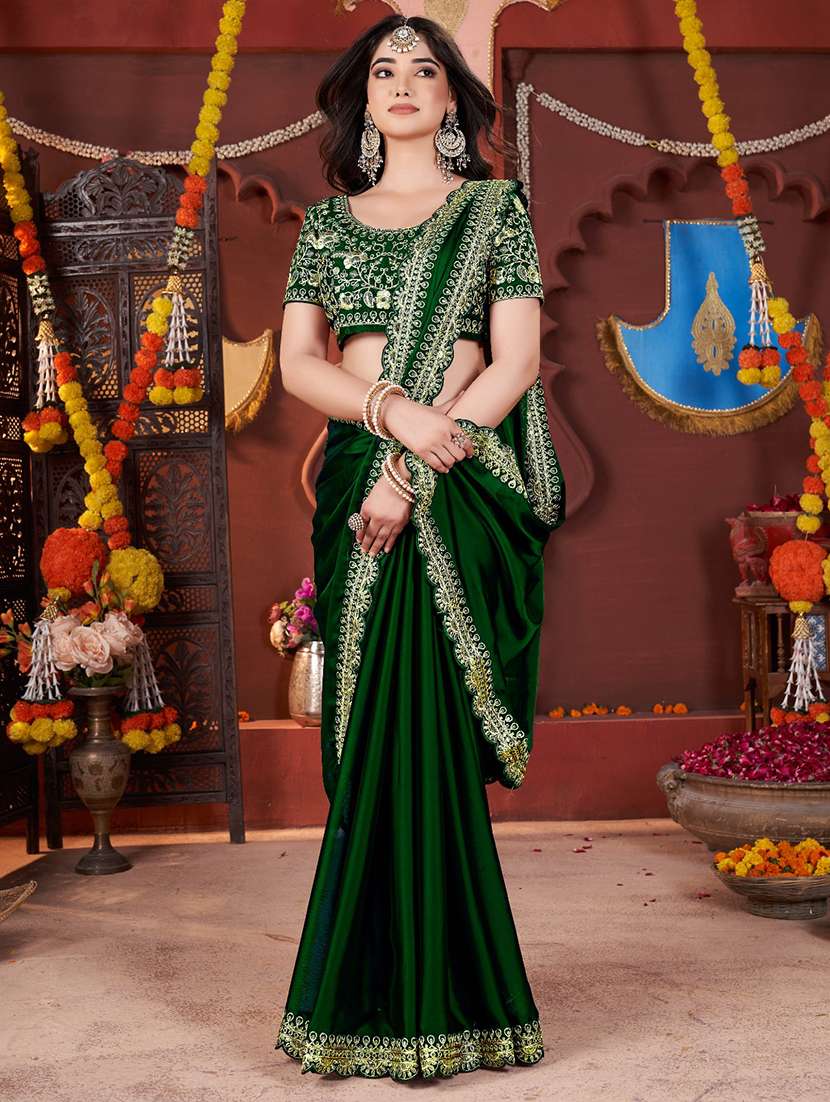 women solid with bordered saree with blouse